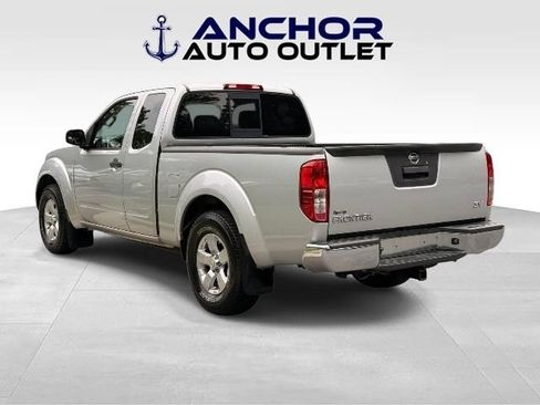 Used 2013 Nissan Frontier SV RWD image 6