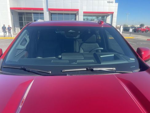 Used 2026 GMC Yukon Denali w/ Denali Reserve Package image 18