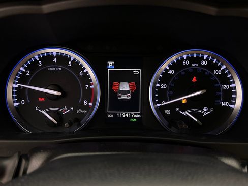 Used 2017 Toyota Highlander XLE AWD/4WD image 19