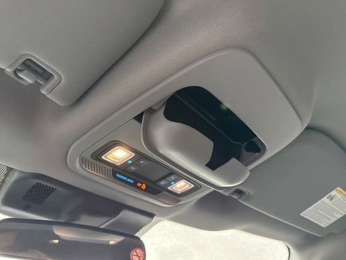 Used 2022 Ford F150 XLT image 31