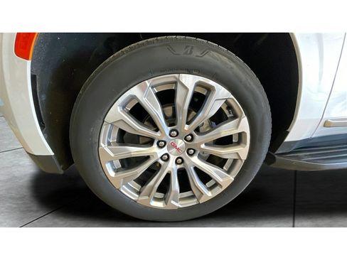 Used 2023 GMC Yukon XL Denali AWD/4WD image 21