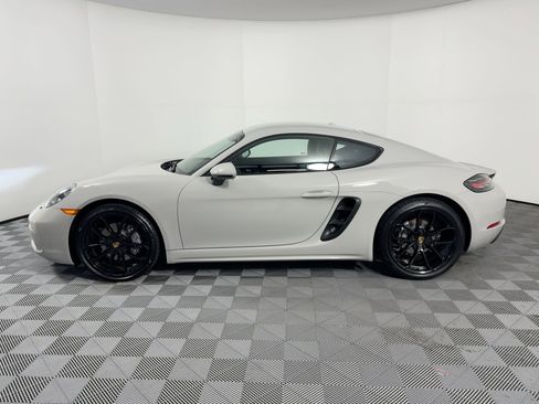 Certified 2024 Porsche 718 Cayman Style Edition Coupe image 2