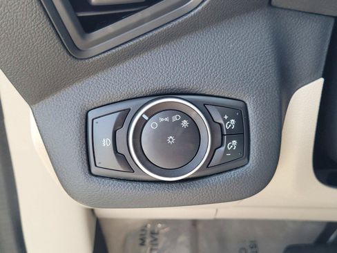 Used 2015 Ford C-MAX SEL w/ Equipment Group 302A FWD image 31