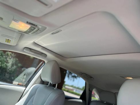 Used 2011 Lexus RX 350 AWD w/ Premium Pkg image 18
