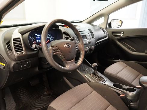 Used 2016 Kia Forte LX FWD image 6
