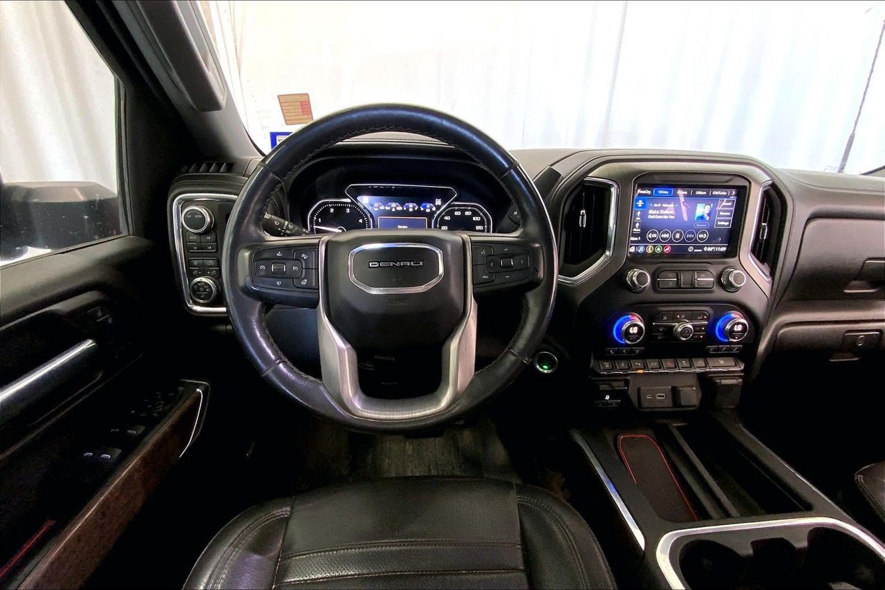 Used 2020 GMC Sierra 3500 Denali w/ Technology Package AWD/4WD image 14