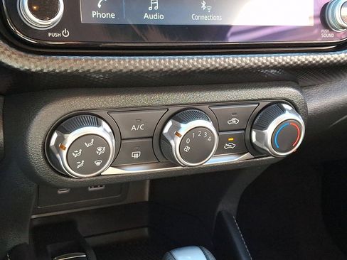 Used 2023 Nissan Kicks SV image 16