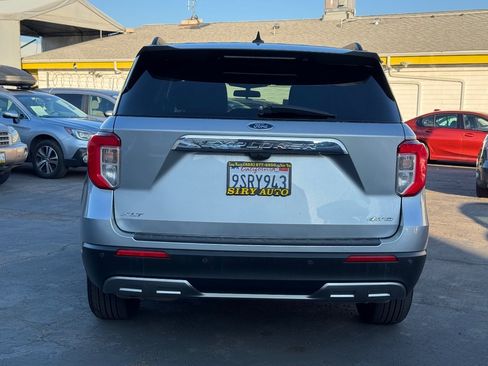 Used 2023 Ford Explorer XLT w/ Equipment Group 202A AWD/4WD image 8