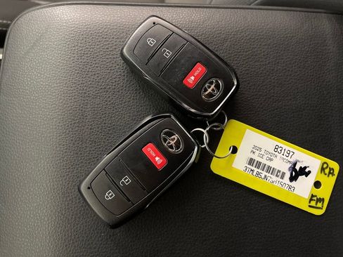 Certified 2025 Toyota Tacoma TRD Off-Road image 23