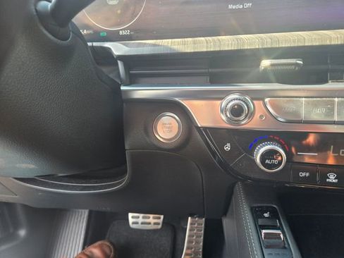 Used 2024 Kia Telluride SX AWD/4WD image 18