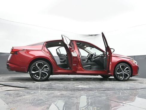 Used 2024 Nissan Altima 2.5 SR w/ SR Premium Package image 79