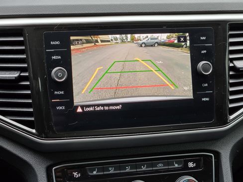 Used 2022 Volkswagen Atlas SEL R-Line image 22