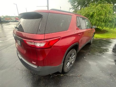 Used 2020 Chevrolet Traverse RS w/ LPO, Floor Liner Package FWD image 2