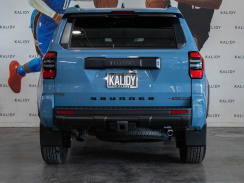 Used 2025 Toyota 4Runner TRD Off-Road Premium image 24
