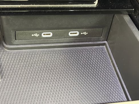 Used 2025 Volkswagen Atlas SE FWD image 26
