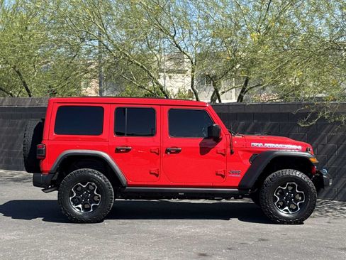 Used 2021 Jeep Wrangler Unlimited Rubicon 4xe w/ Cold Weather Group AWD/4WD image 9