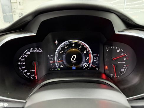 Used 2016 Chevrolet Corvette Z06 w/ 3LZ Preferred Equipment Group image 13