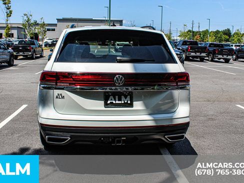 Used 2025 Volkswagen Atlas SE FWD image 10