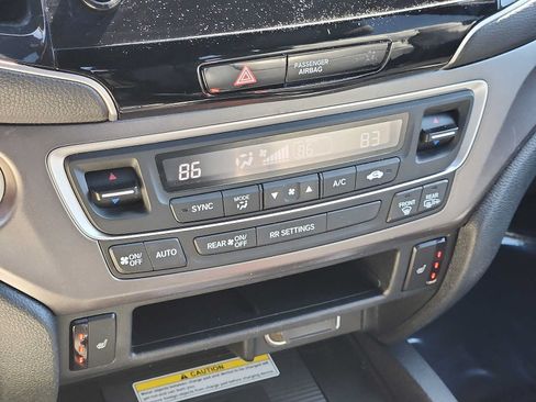 Used 2023 Honda Passport EX-L image 15