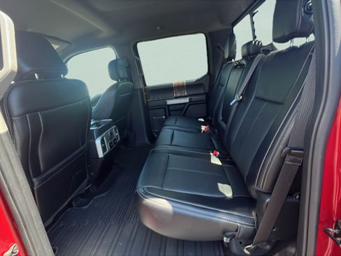 Used 2019 Ford F150 Lariat w/ Equipment Group 502A Luxury AWD/4WD image 23