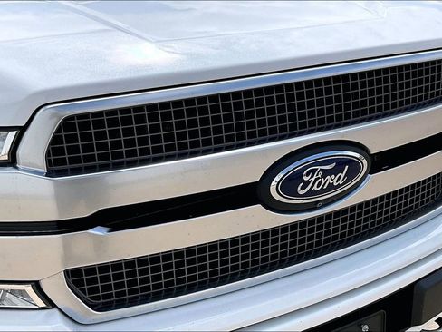 Used 2020 Ford F150 Platinum w/ Equipment Group 701A Luxury AWD/4WD image 35