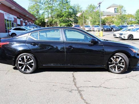 Used 2019 Nissan Altima 2.5 SR FWD image 6