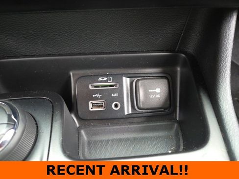 Used 2015 Jeep Cherokee Trailhawk w/ Cold Weather Group image 58