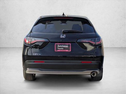 Used 2024 Honda HR-V Sport image 7