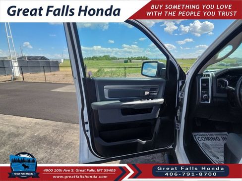 Used 2019 RAM 1500 Warlock AWD/4WD image 11