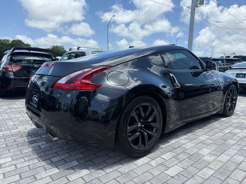 Used 2018 Nissan 370Z Touring image 10
