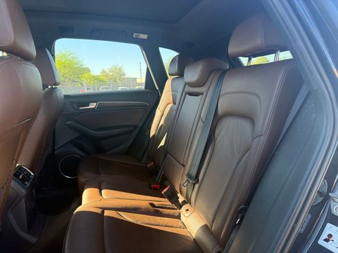 Used 2017 Audi Q5 2.0T Premium Plus w/ Technology Package image 9