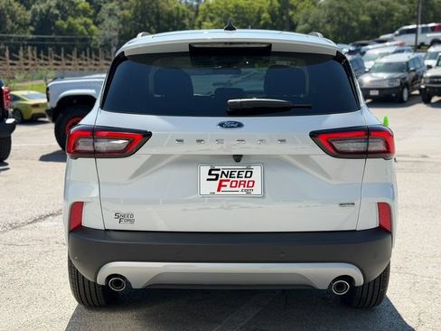 Used 2025 Ford Escape SE FWD image 6