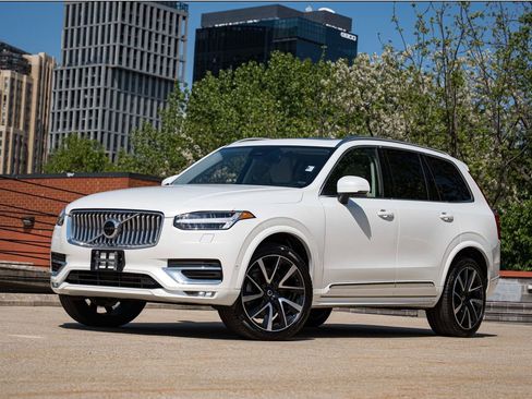 Certified 2024 Volvo XC90 B6 Plus w/ Protection Package Premier AWD/4WD image 1