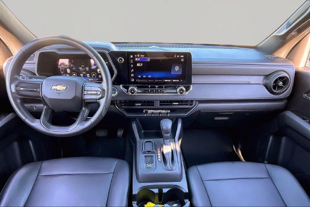 Used 2024 Chevrolet Colorado W/T RWD image 7