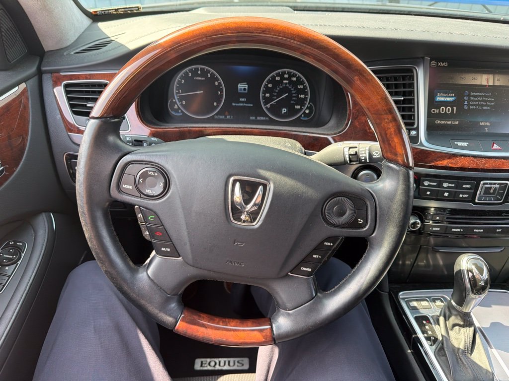 Used 2015 Hyundai Equus Ultimate RWD image 5
