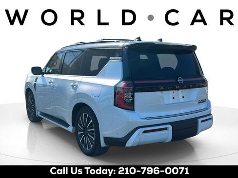 Used 2025 Nissan Armada Platinum Reserve AWD/4WD image 5