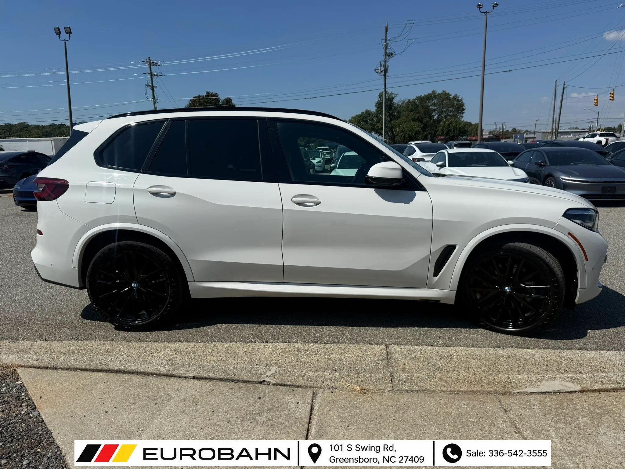 Used 2022 BMW X5 xDrive40i w/ M Sport Package AWD/4WD image 6
