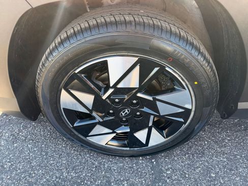 Used 2025 Hyundai Kona SEL image 28