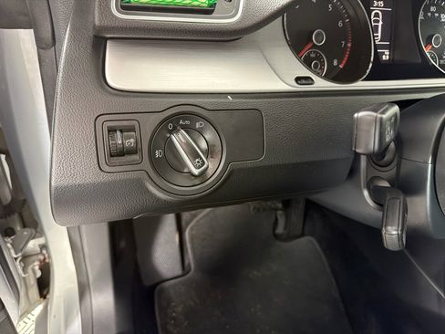 Used 2014 Volkswagen CC Sport FWD image 11