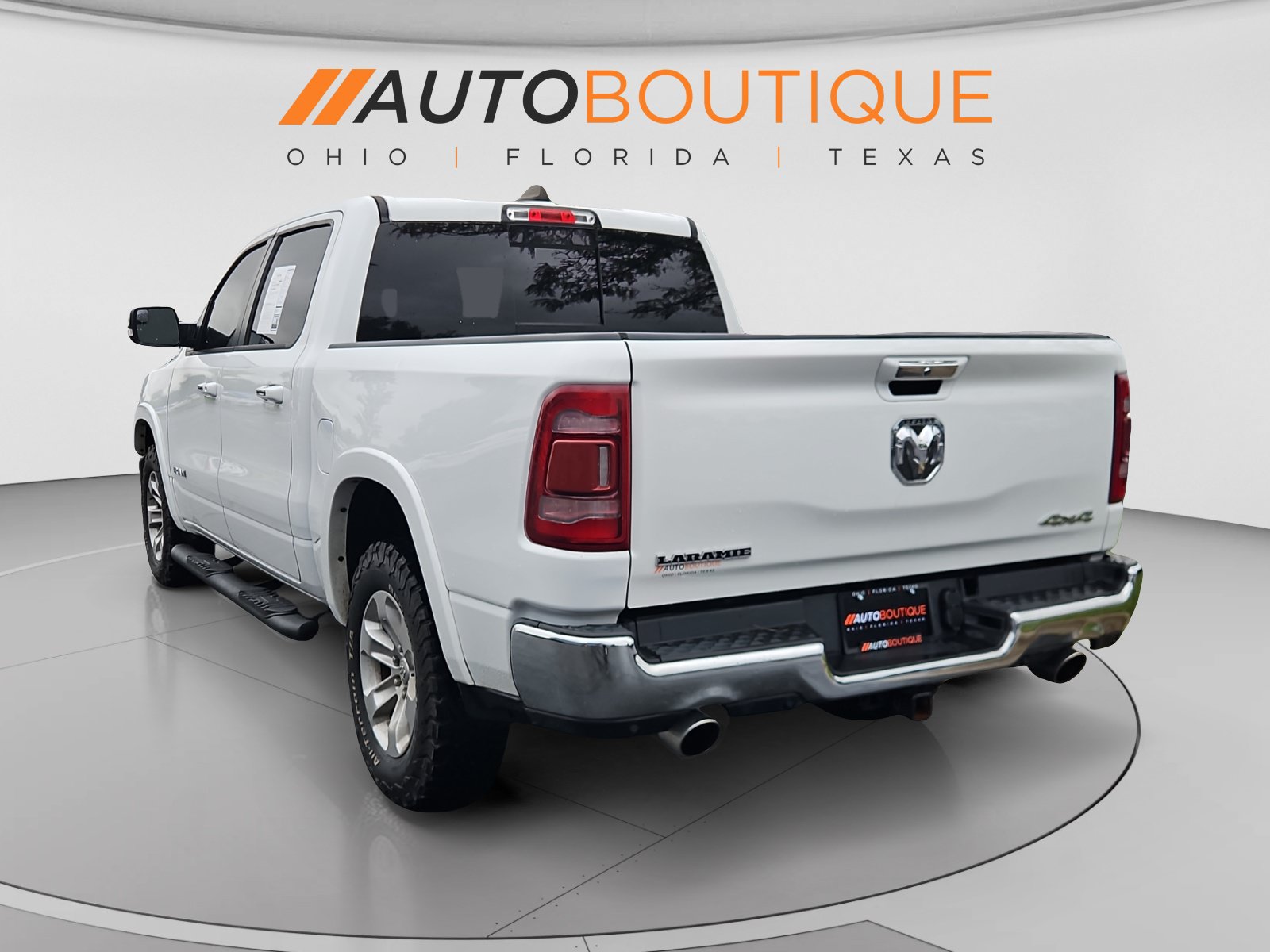 Used 2022 RAM 1500 Laramie AWD/4WD image 3