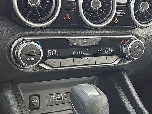 Used 2025 Nissan Sentra SV w/ All-Weather Package FWD image 17