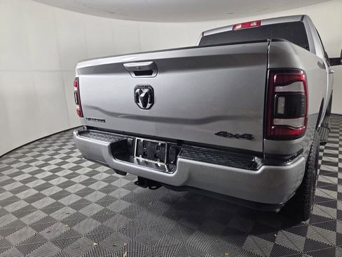 Certified 2024 RAM 2500 Big Horn w/ Night Edition AWD/4WD image 7