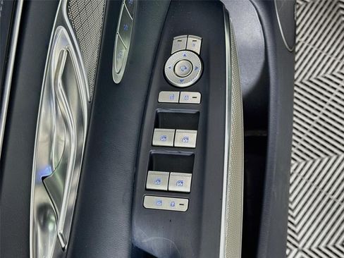 Certified 2024 Genesis GV70 2.5T w/ Sport Prestige Package AWD/4WD image 19