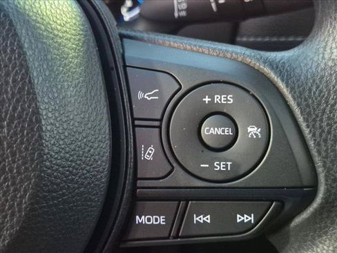 Used 2025 Toyota RAV4 XLE w/ Convenience Package AWD/4WD image 13