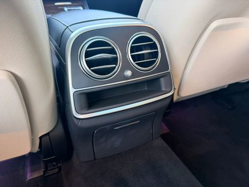 Used 2015 Mercedes-Benz S 550 Sedan image 24