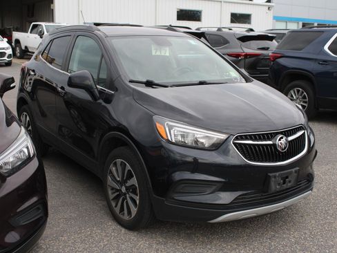 Used 2021 Buick Encore Preferred w/ Safety Package AWD/4WD image 3