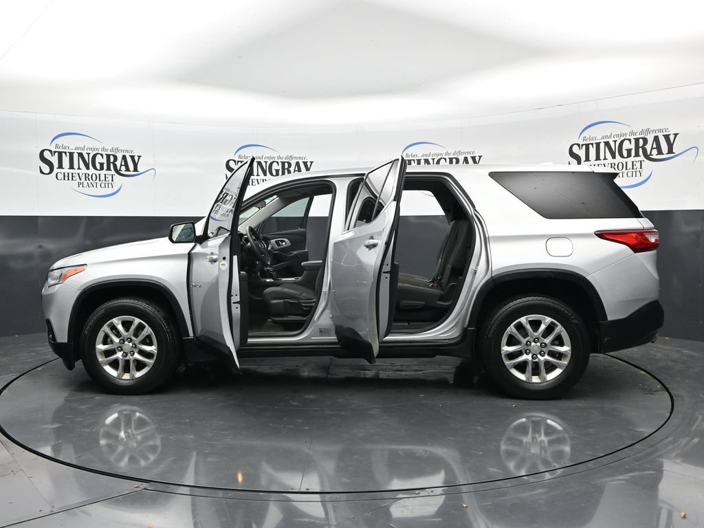 Used 2021 Chevrolet Traverse LS FWD image 37