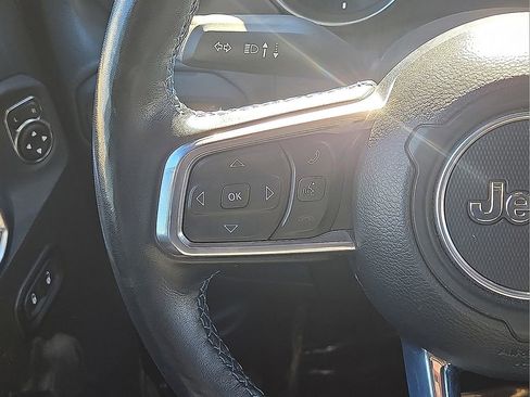 Used 2023 Jeep Wrangler Unlimited Rubicon 4xe image 19