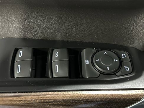 Used 2019 Chevrolet Silverado 1500 RST image 17