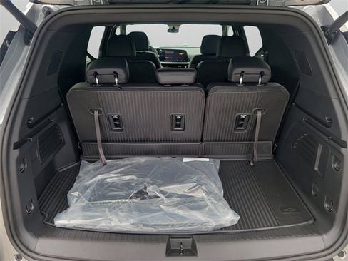 New 2026 Chevrolet Traverse LT w/ Midnight/Sport Edition image 10